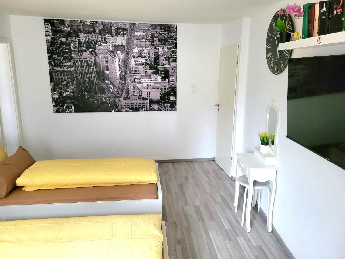 Ruhige, Zentrale Wohnung Am Schlosspark Wiesbaden Kültér fotó